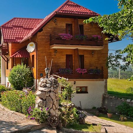 House Mrzlin Grad Guest House โคเรนนิซา ภายนอก รูปภาพ