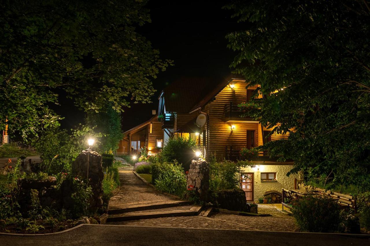 House Mrzlin Grad Guest House โคเรนนิซา ภายนอก รูปภาพ