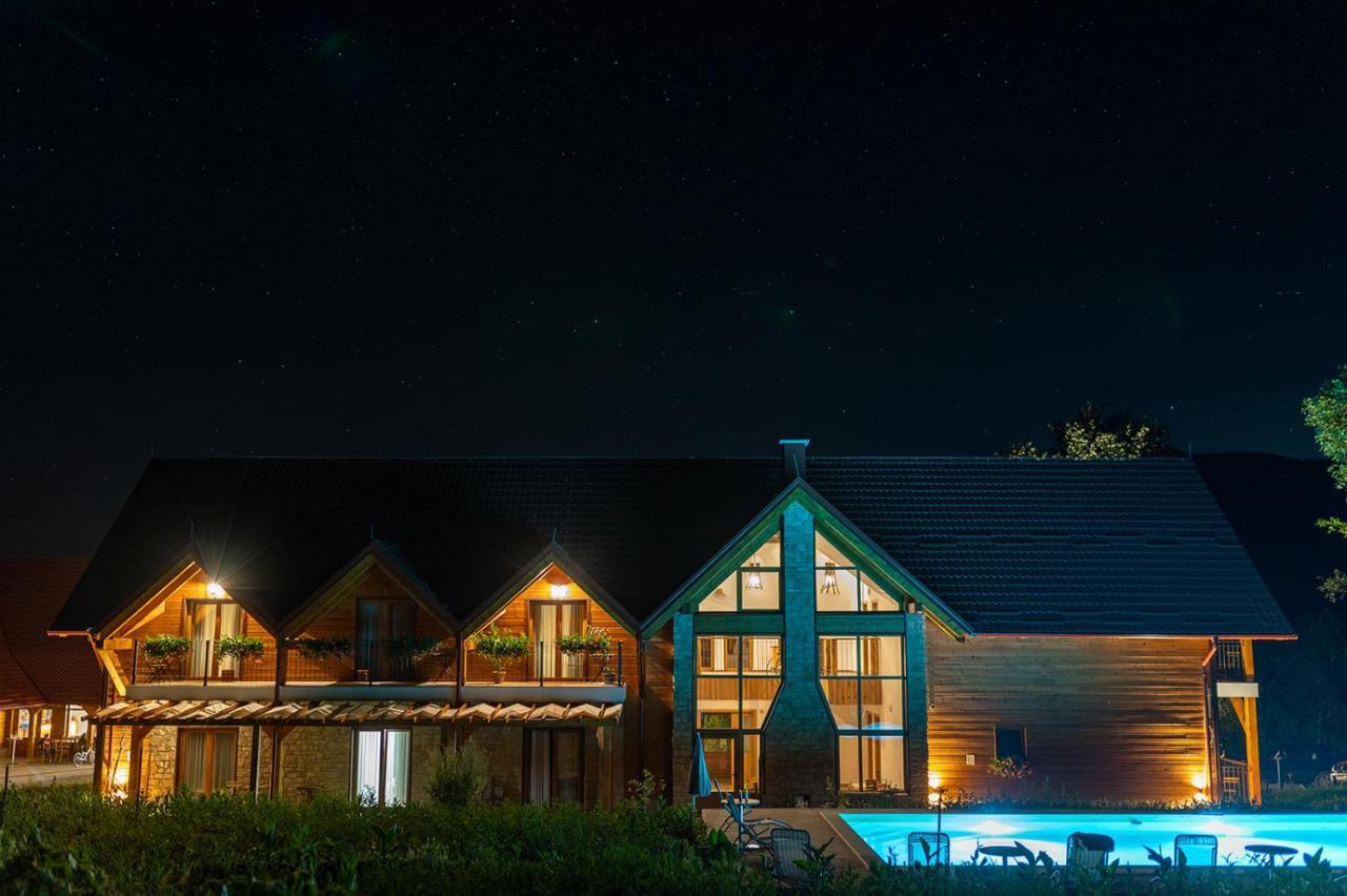 House Mrzlin Grad Guest House โคเรนนิซา ภายนอก รูปภาพ