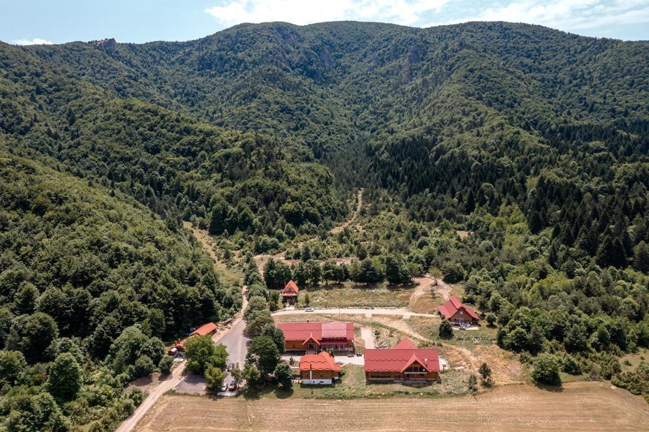 House Mrzlin Grad Guest House โคเรนนิซา ภายนอก รูปภาพ