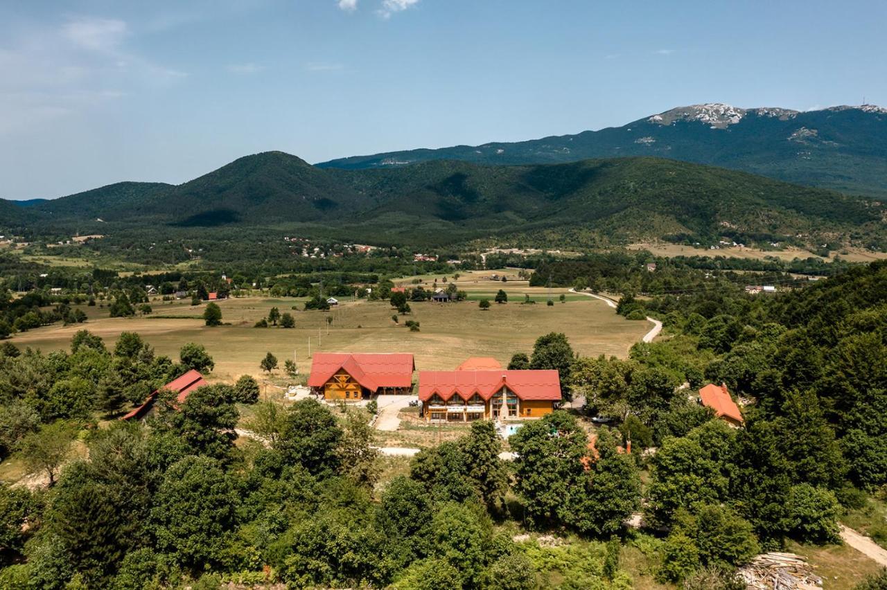 House Mrzlin Grad Guest House โคเรนนิซา ภายนอก รูปภาพ